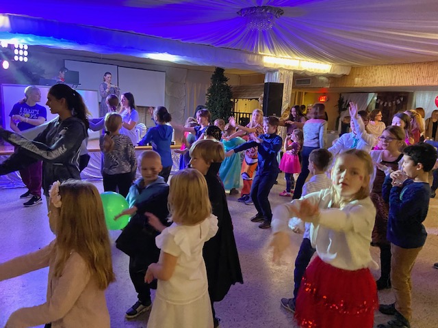 Bajkowy bal karnawałowy „Witajcie w naszej bajce…”